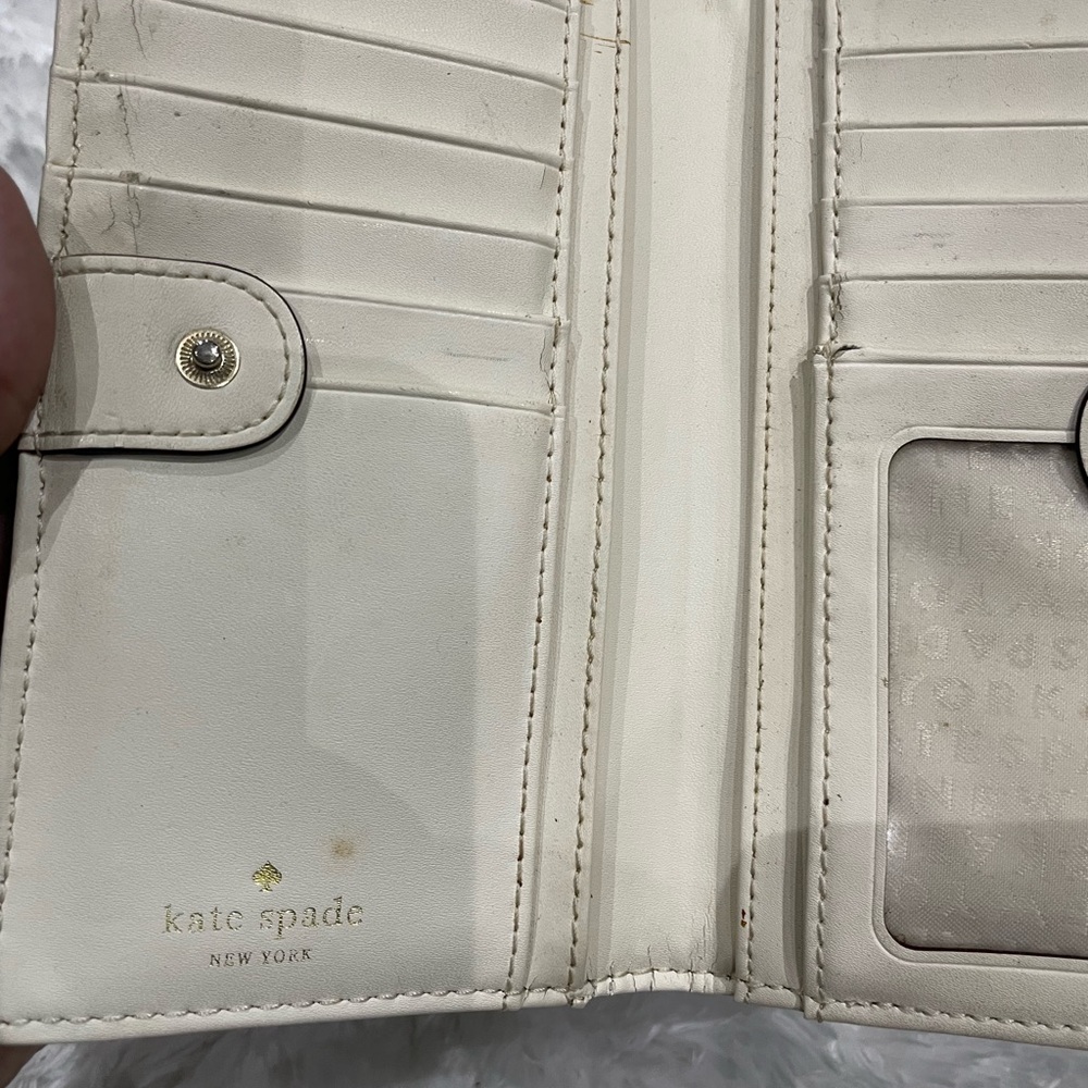 Kate Spada wallet. - Picture 3 of 3